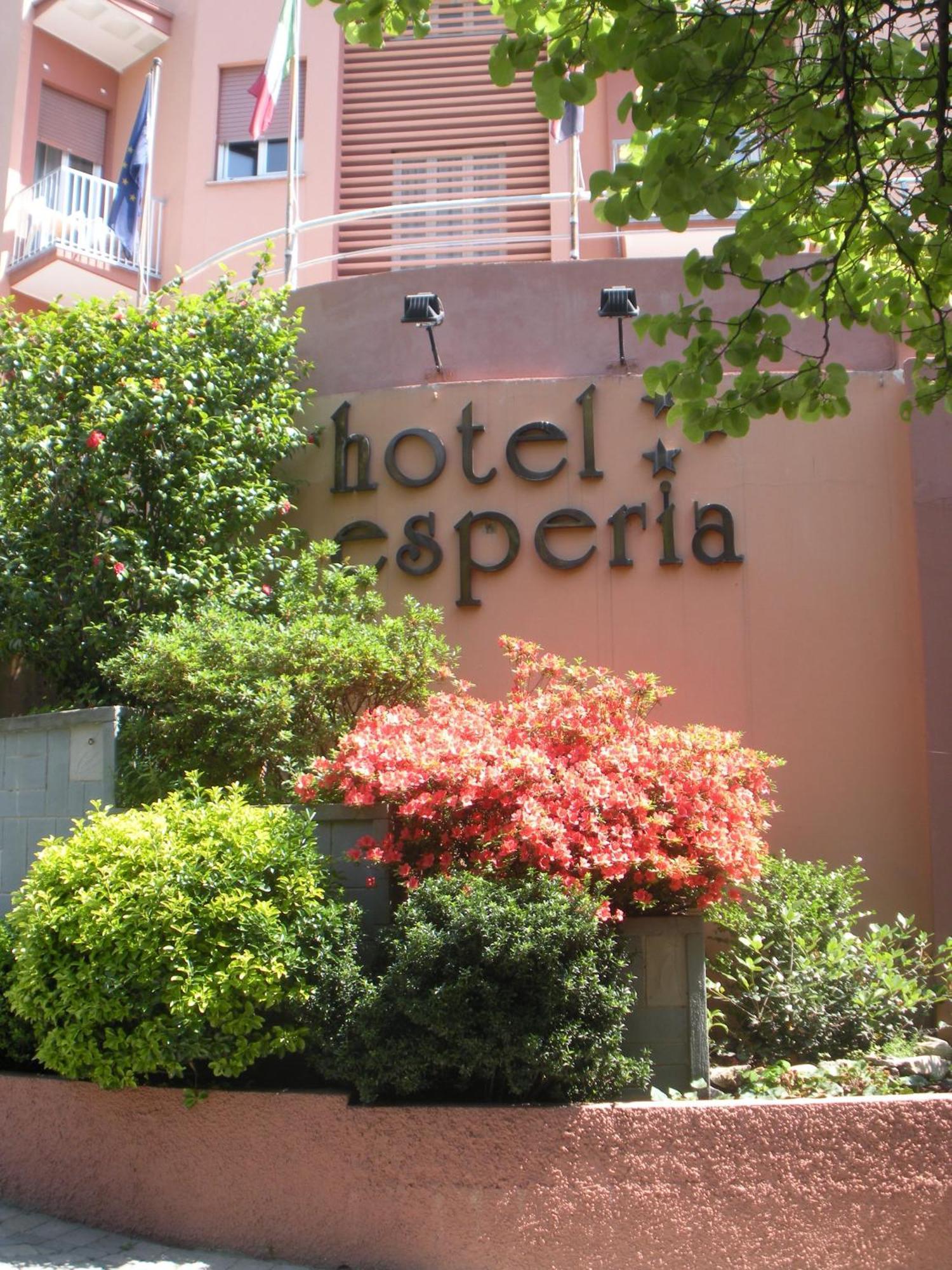 Hotel Esperia ジェノヴァ エクステリア 写真